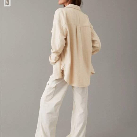 NWT American Eagle M Women's Oversized Fleece & Love Shacket, Sand Medium (AEO) - Picture 4 of 13